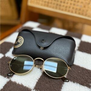Ray-Ban RB3547N OVAL FLAT SUNGLASSES GOLD FRAME WITH OLIVE GREEN LENSES